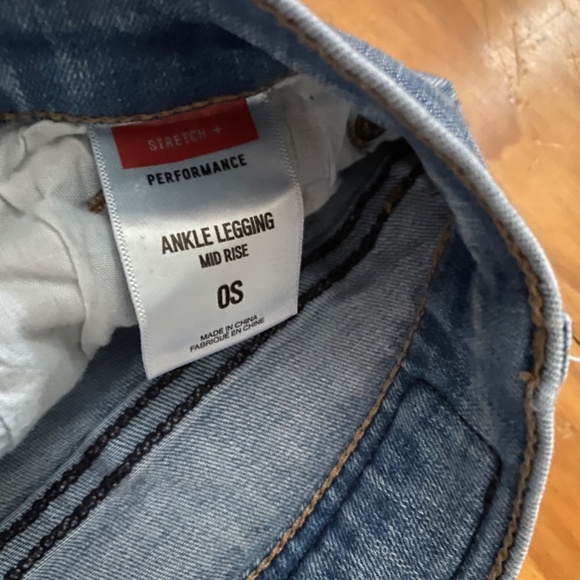 Jeans - Picture 2 of 3